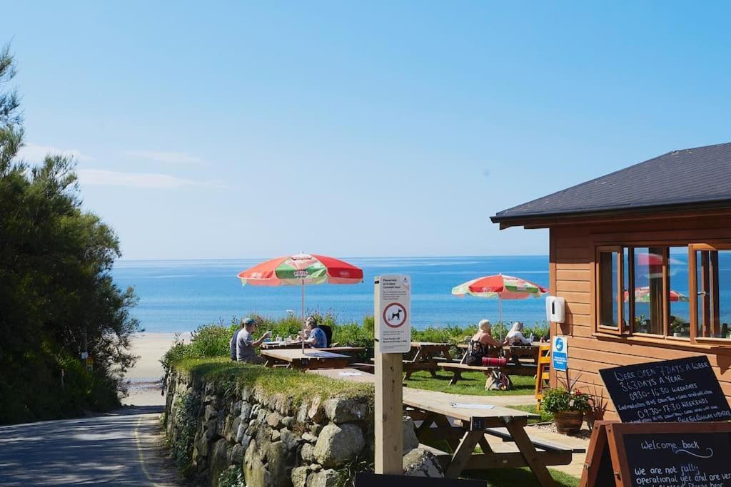 3-Bedroom Bungalow With Parking, Goldsithney, Penzance, Cornwall Perranuthnoe Buitenkant foto